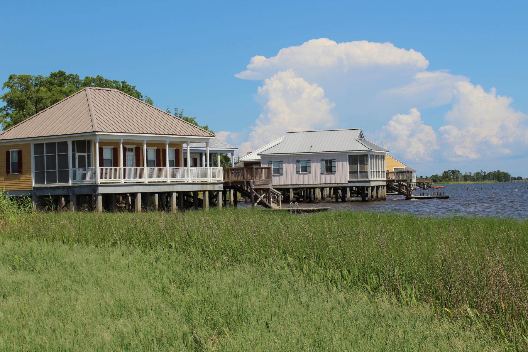 Fontainebleau Cabins